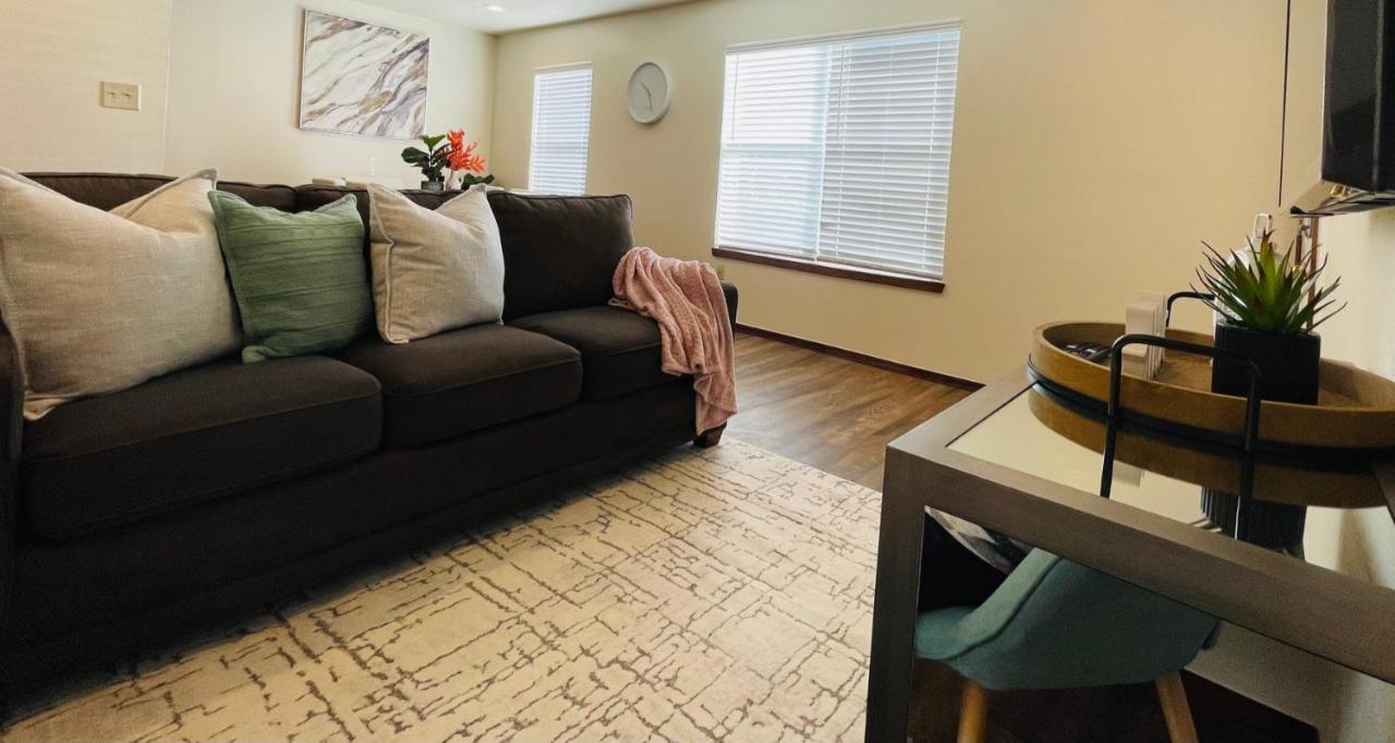 Ou-2 Bed 2 Bath Apartment Close To Ou Oklahoma City Exterior foto